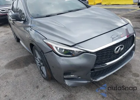 2017 Infiniti Qx30 Sport z USA, uszkodzony, nr VIN SJKCH5CP4HA027152